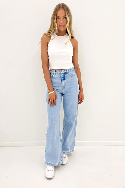 A 94 High & Wide Jean