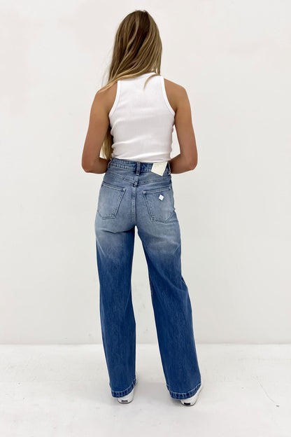 A 94 High & Wide Jean Vesta