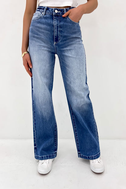 A 94 High & Wide Jean Vesta