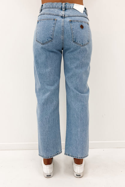 A 95 Mid Straight Jean Walk Away