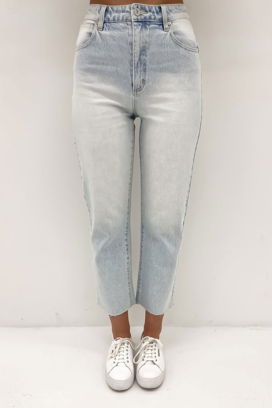 A Venice Straight Jean Kes