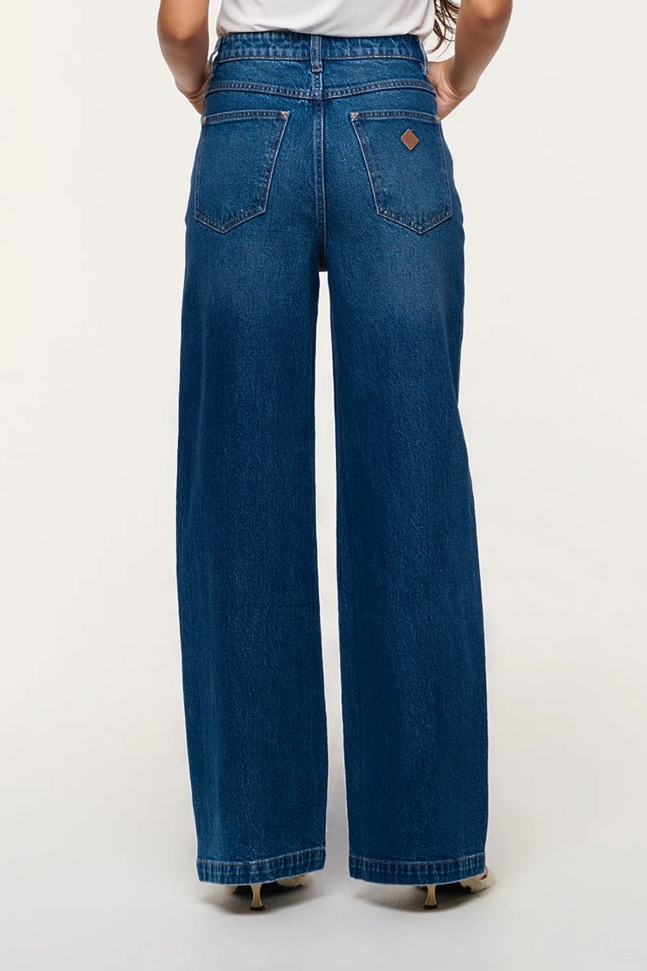 A 94 High & Wide Petite Jean Ivy