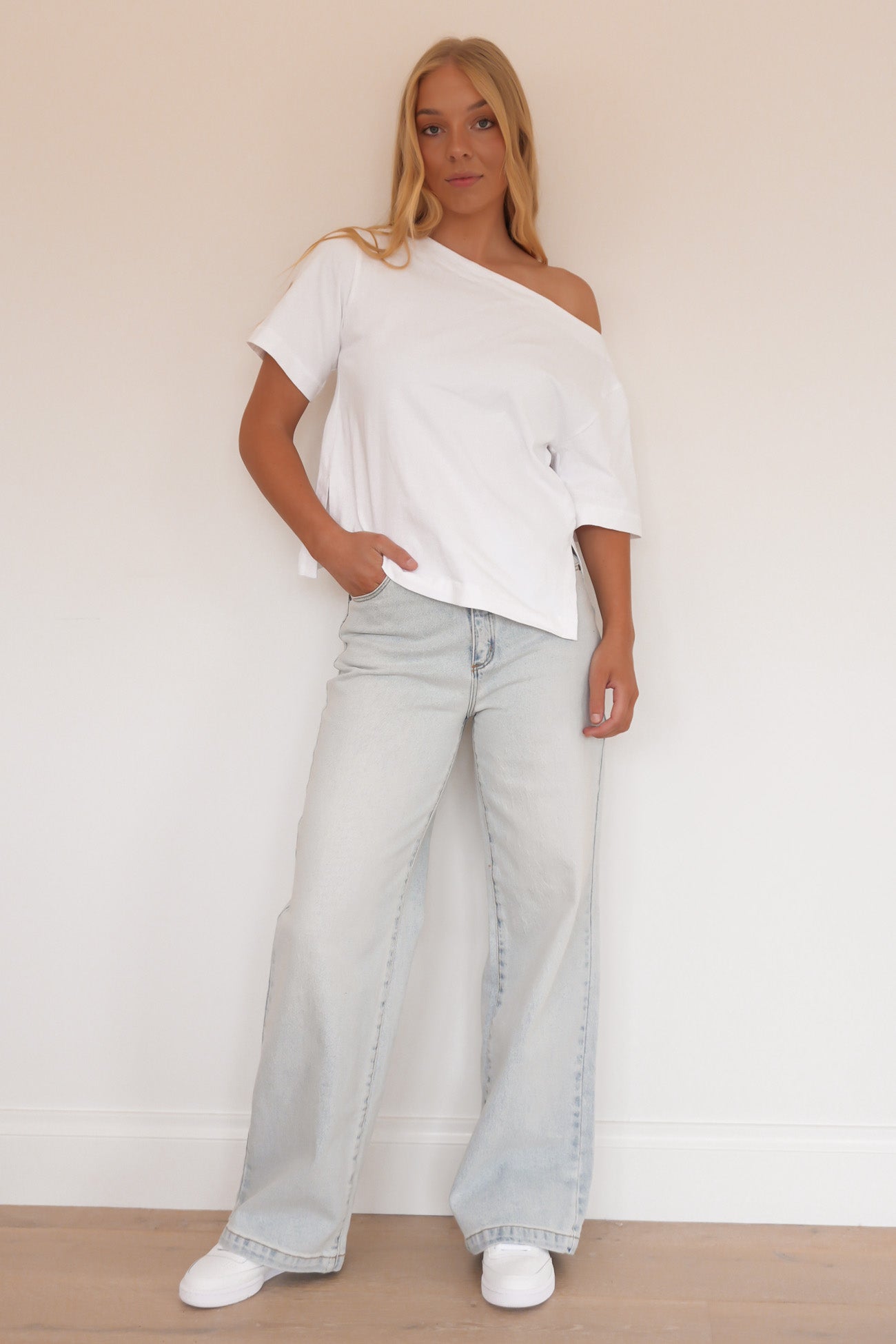 A 94 High & Wide Jean Janet