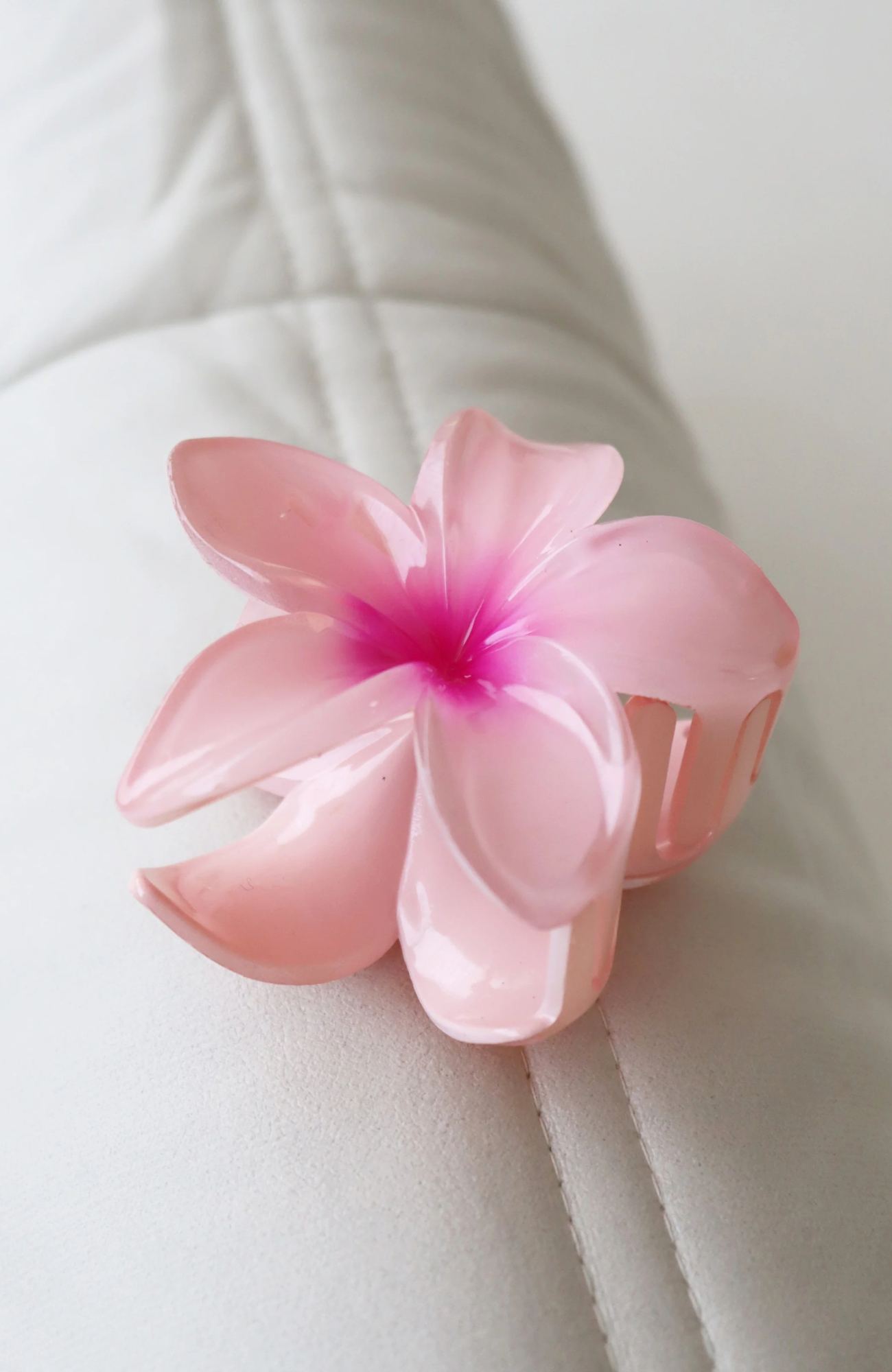 Aloha Claw Clip Pink