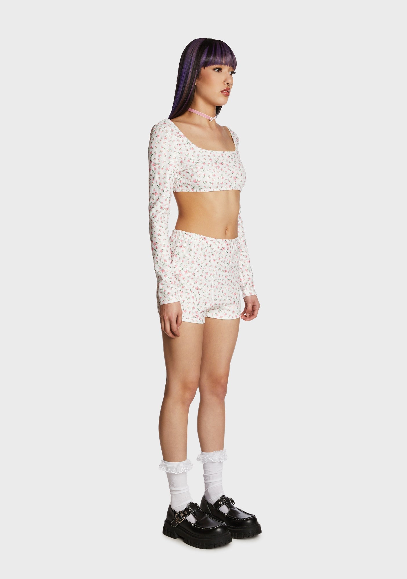 Among Beauty Shorts Set