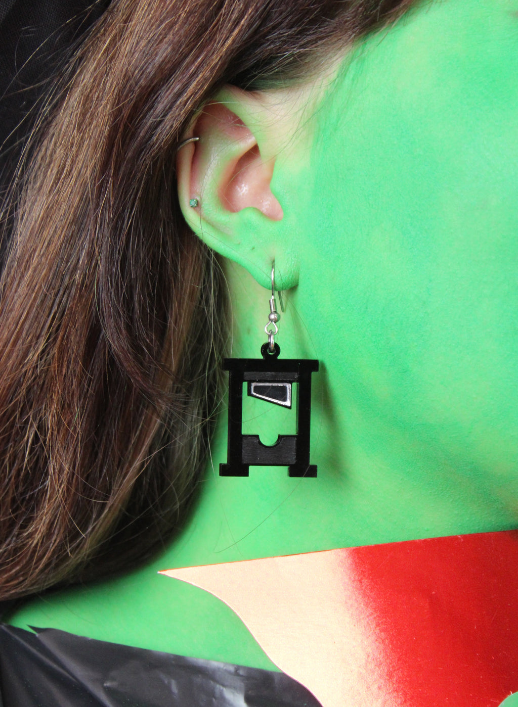 How's Your Head? Guillotine Earrings - Black