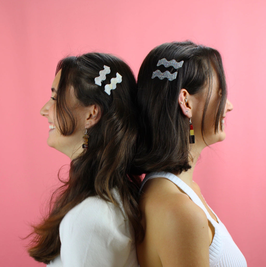 Holographic Glitter Wavy Hair Clips