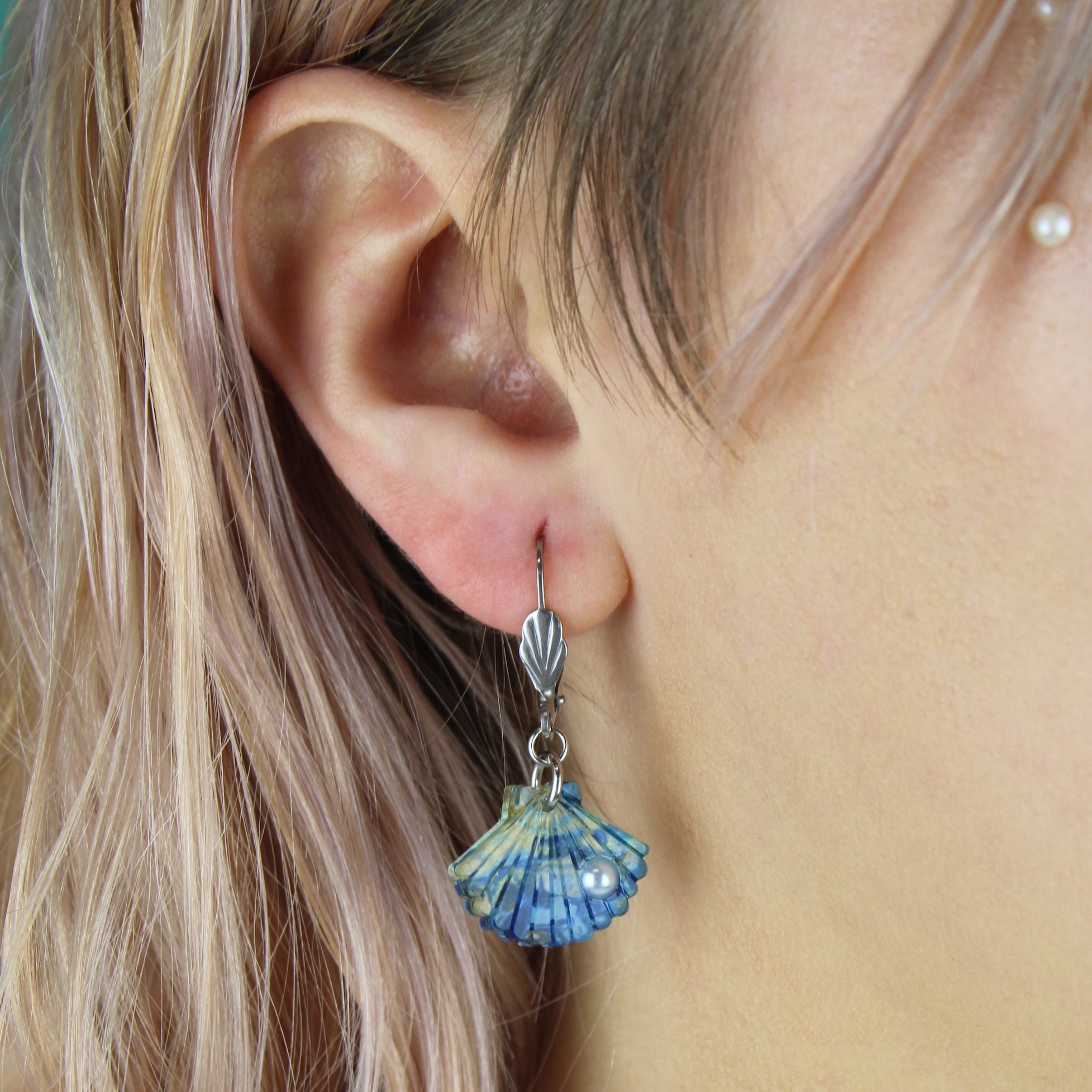 Hot Pearl Summer Earrings (Blue Abalone)